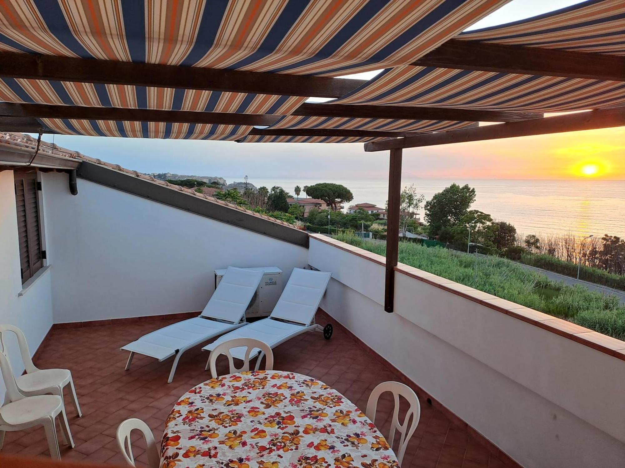 Ferienwohnung Terrazza Michelino Parghelia Exterior foto